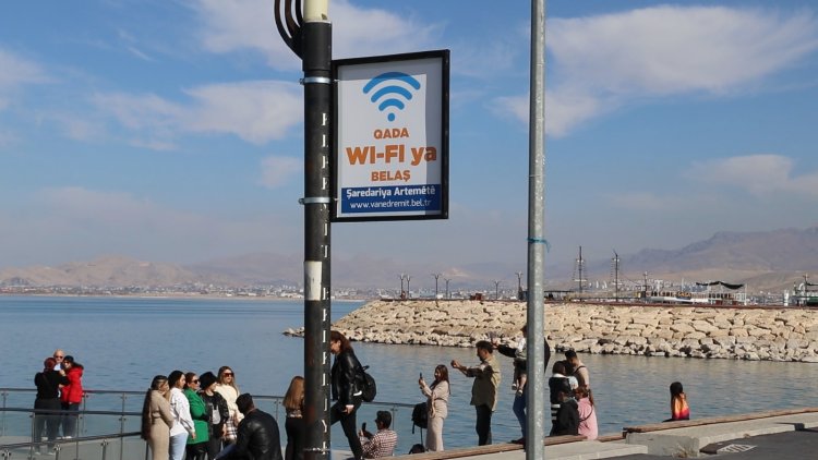 EDREMİT SAHİLİNDE ARTIK Wİ-Fİ HİZMETİ VAR!