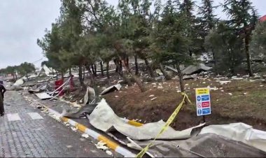 BALIKESİR'DE PATLAYICI ÜRETİM FABRİKASINDA PATLAMA : 12 CAN KAYBI