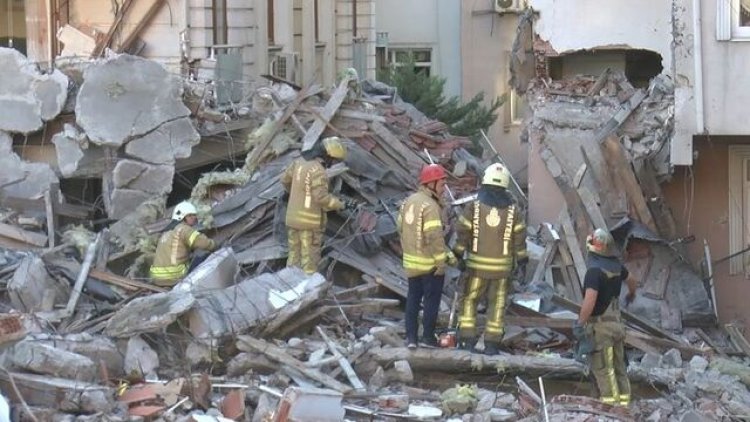 İSTANBUL GÜNGÖREN'DE BİNA ÇÖKTÜ!