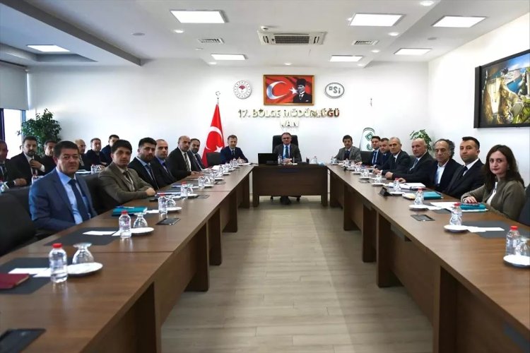 Van'da Tarımsal Sulama ve Taşkın Koruma Yatırımlarıyla İlgili Toplantı Yapıldı