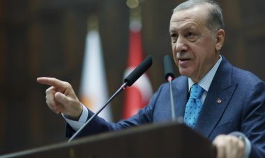 Cumhurbaşkanı Erdoğan CHP'ye Yüklendi: Gülsek mi, Ağlasak mı?
