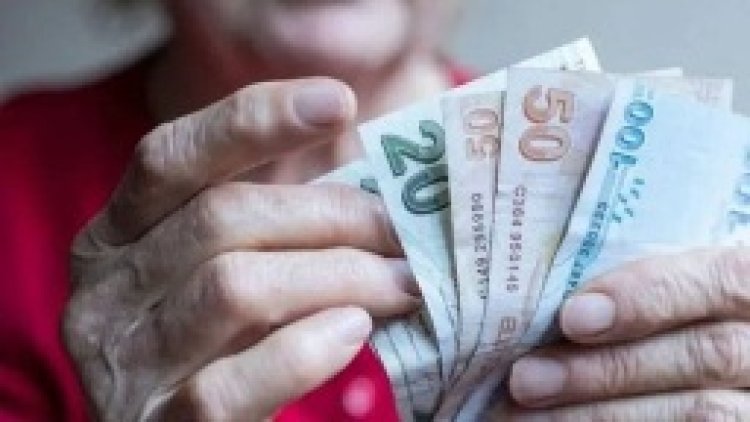 Emekliye Üç Maaş Hakkı! Peki Kimler Alabilir!