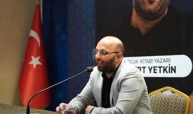  Yazar Yetkin, Ebeveynlere: Çocuklar, Söylediklerimizden Çok, Hissettiklerimizi Duyar