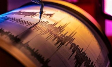 Van'da Art Arda Deprem Oldu