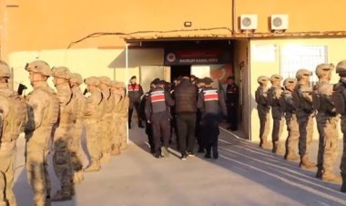 3 İlde Tefecilik operasyonu: 1 Milyar 250 Milyon TL Değerinde 75 Gayrimenkule ve 34 Araca Ele Geçirildi!