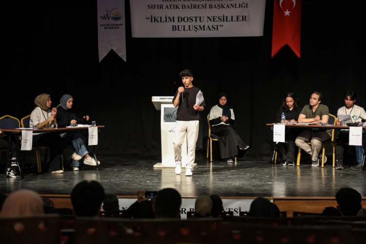 Van Büyükşehir Belediyesi “İklim Dostu Nesiller Buluşması” Yarışması Düzenledi!