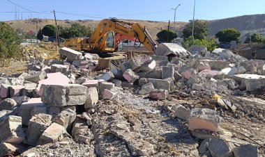 Erciş Belediyesi Kaçak Yıkımlara İzin Vermiyor