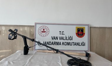 Van'ın Çaldıran İlçesinde Defineciler Suçüstü Yakalandı