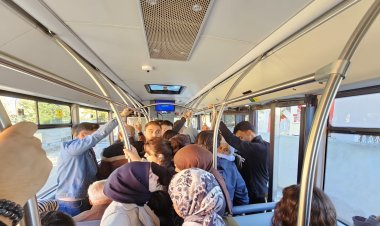 Van Büyükşehir Belediyesi’nde Otobüs Yetersizliği Ve Sürekli Arızalanan Otobüslere Çözüm Gelsin
