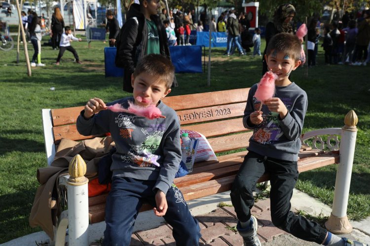 İpekyolu Belediyesi Sonbahar Şenliği Düzenledi