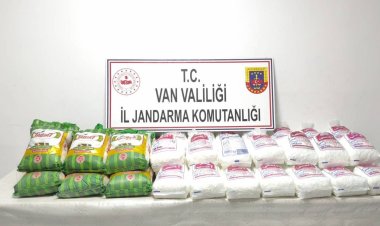 Van’ın Başkale İlçesinde Kaçak Gıda Ele Geçirildi 
