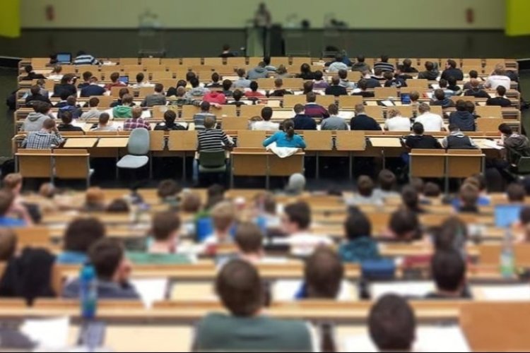 Üniversitelerde Dijital Devrim: 'Başkasının Yerine İmza Atma Devri Bitti!