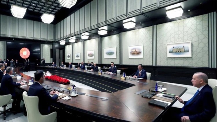 Kabine Yoğun Gündemle Toplanıyor: Terörle Mücadele, Asgari Ücret ve Yasa Dışı Bahis Masada