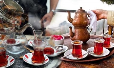 Demlikler Hiç Soğumuyor: Türkiye Kişi Başı 3,16 Kilo İle Dünya Çay Şampiyonu