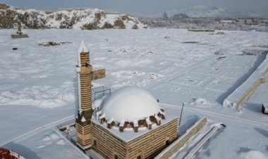 Van’da Beyaz Örtü Geri Dönüyor: Kar Yağışı Kapıda!