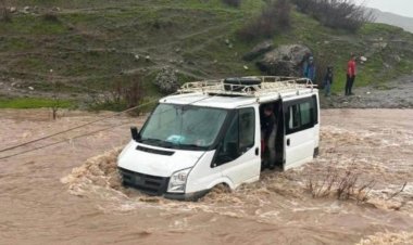 Kalp Krizi Geçiren Kadın Sağanak ve Sel Nedeniyle Hastaneye Yetiştirilemedi