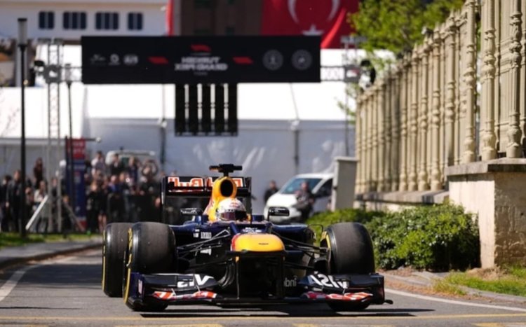 Formula 1 Geri Dönüyor: Türkiye, 2027'den İtibaren 5 Yıl Yarışlara Ev Sahipliği Yapacak