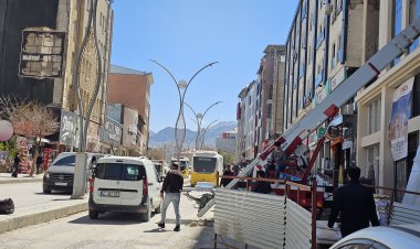 Van’ın Göbeğinde İşgal Var: Trafik Canavarına Dönüşen İş Makineleri, Denetimsizlik Can Yakıyor