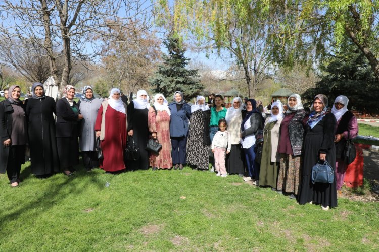 Erciş Belediyesi Eşbaşkanı’ndan Kadın Buluşması: “Dayanışmayı Güçlendiriyoruz”