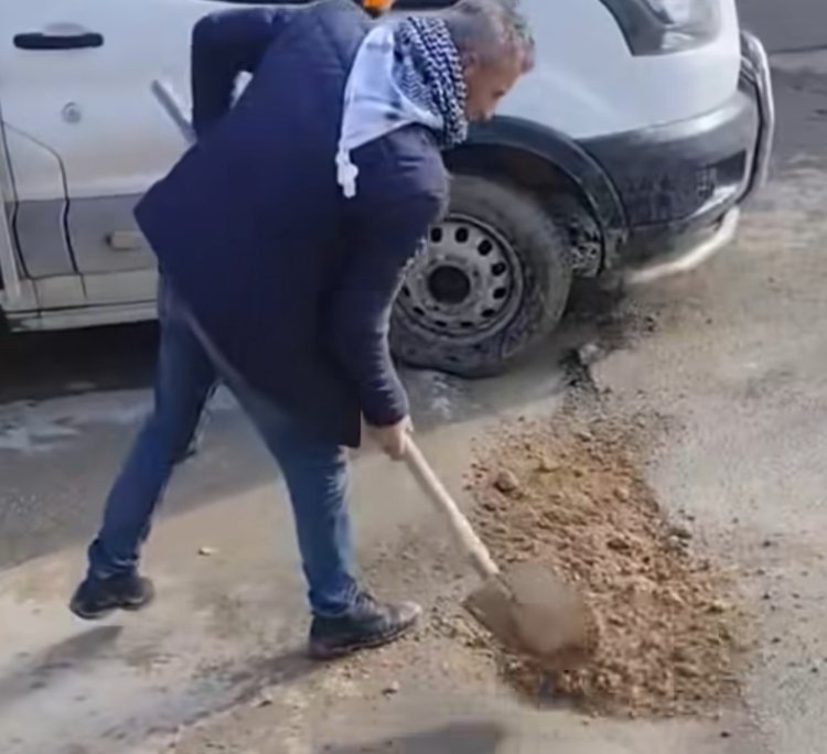 Eskiden Yapılırdı, Şimdi Yama Bile Yok": Van Halkı Cezalandırılıyor mu?