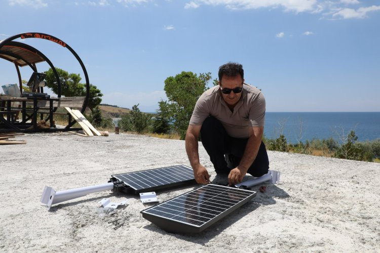 Mollakasım Sahili Güneş Enerjisiyle Aydınlanıyor: Tuşba Belediyesi’nden Çevre Dostu Adım