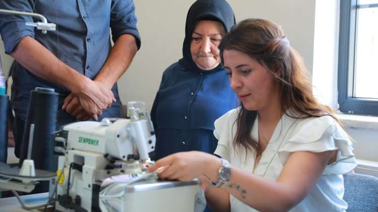 İpekyolu’nda Kadınlara Üretim ve Dayanışma Kapısı Aralandı