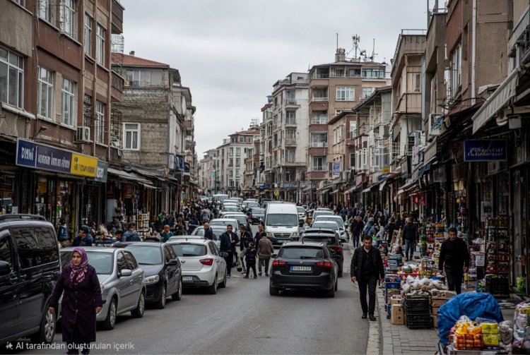 Van’da Trafik Sorunları Çözüm Bekliyor: Kaldırım İşgali ve Park Problemleri Devam Ediyor